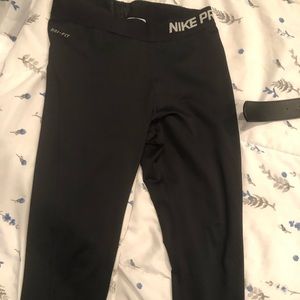 Nike Capri